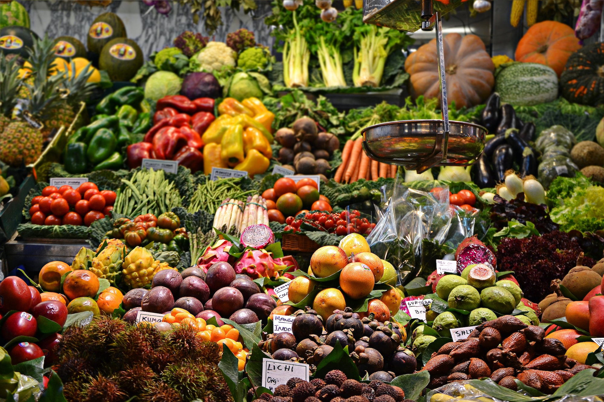 best-food-on-malta-stores